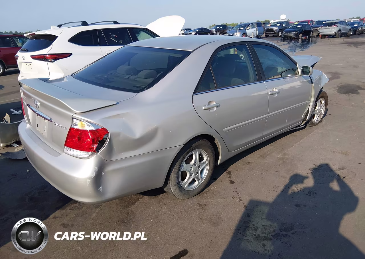 2006 Toyota Camry Le VIN:4T1BE32K36U682718 - 4