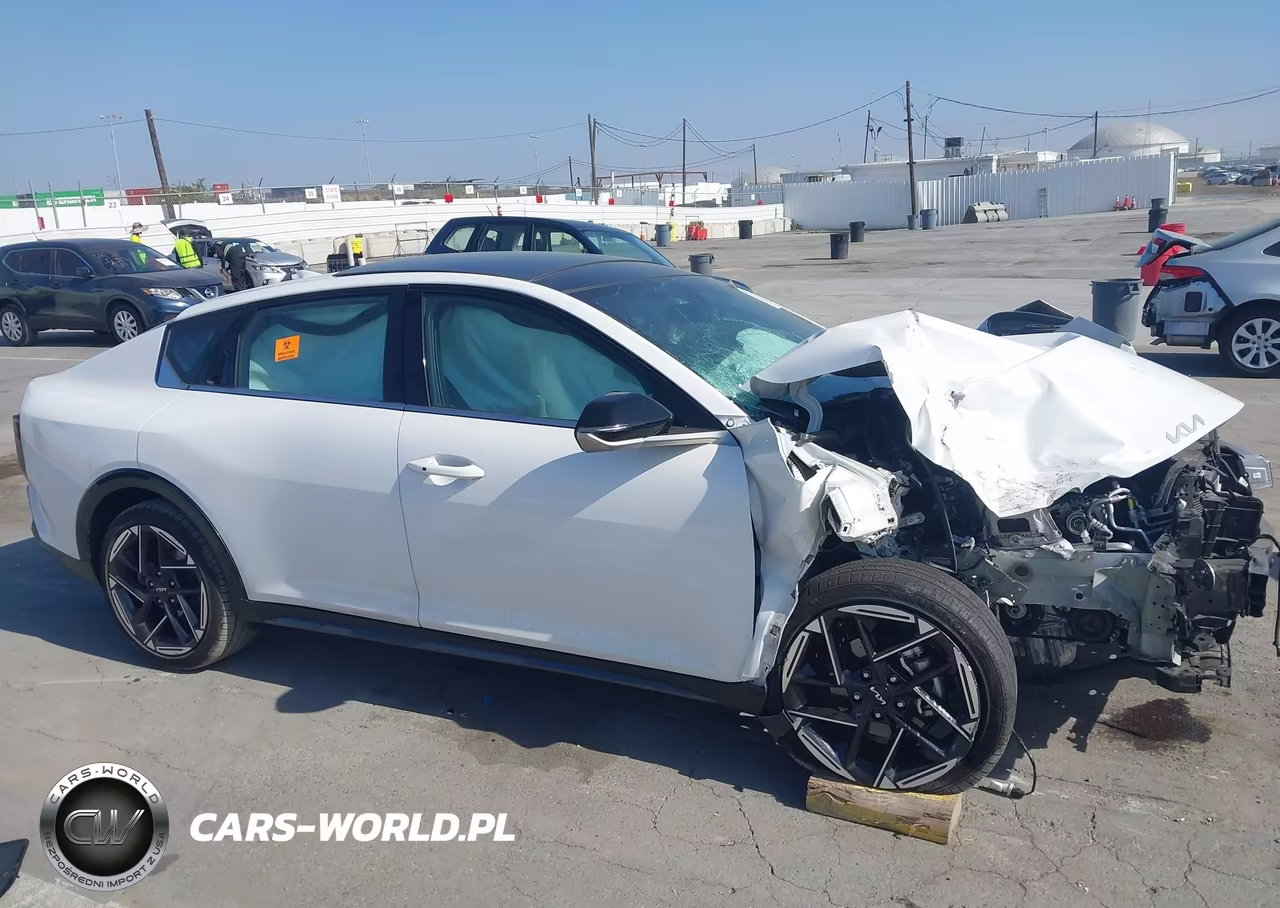2025 Kia K4 Gt-Line VIN:3KPFW4DE7SE096158 - 13