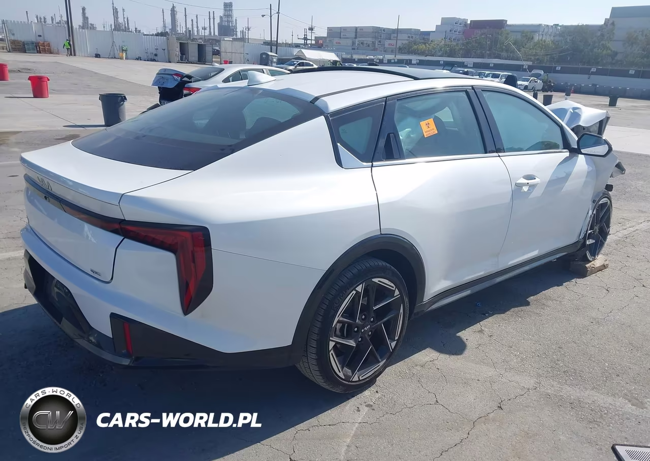 2025 Kia K4 Gt-Line VIN:3KPFW4DE7SE096158 - 4