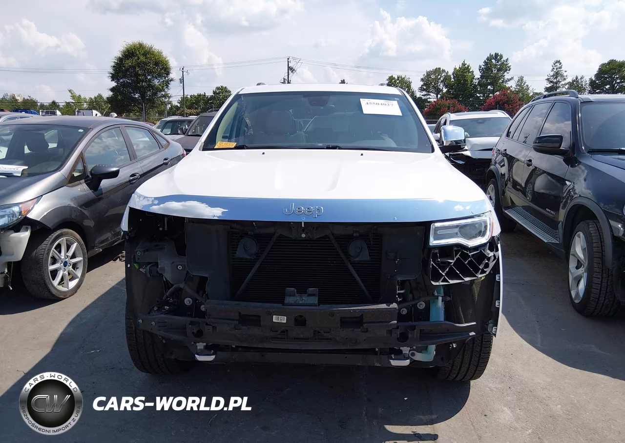 2018 Jeep Grand Cherokee Overland 4X4 VIN:1C4RJFCGXJC215630 - 13