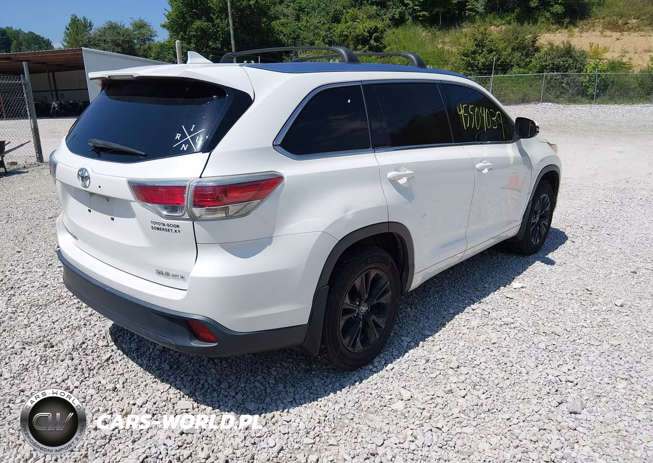 2016 Toyota Highlander Xle V6 VIN:5TDJKRFH3GS327547 - 4