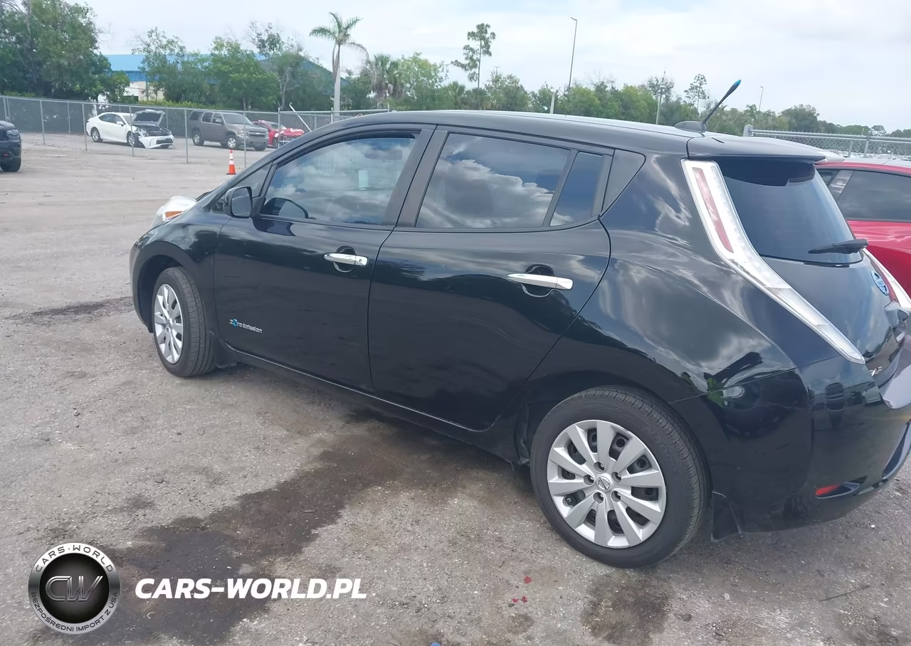 2015 Nissan Leaf S VIN:1N4AZ0CPXFC300810 - 3