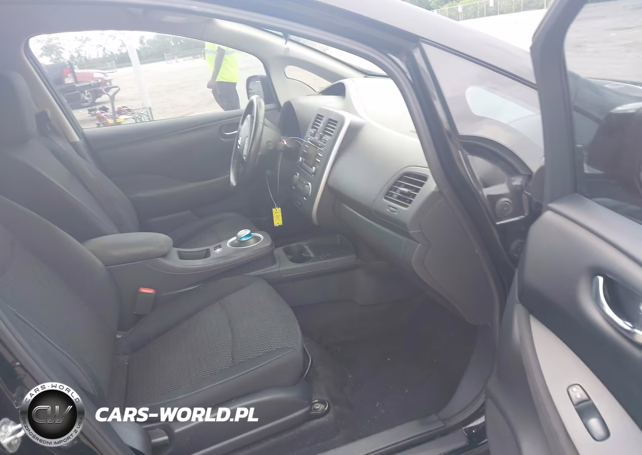 2015 Nissan Leaf S VIN:1N4AZ0CPXFC300810 - 5