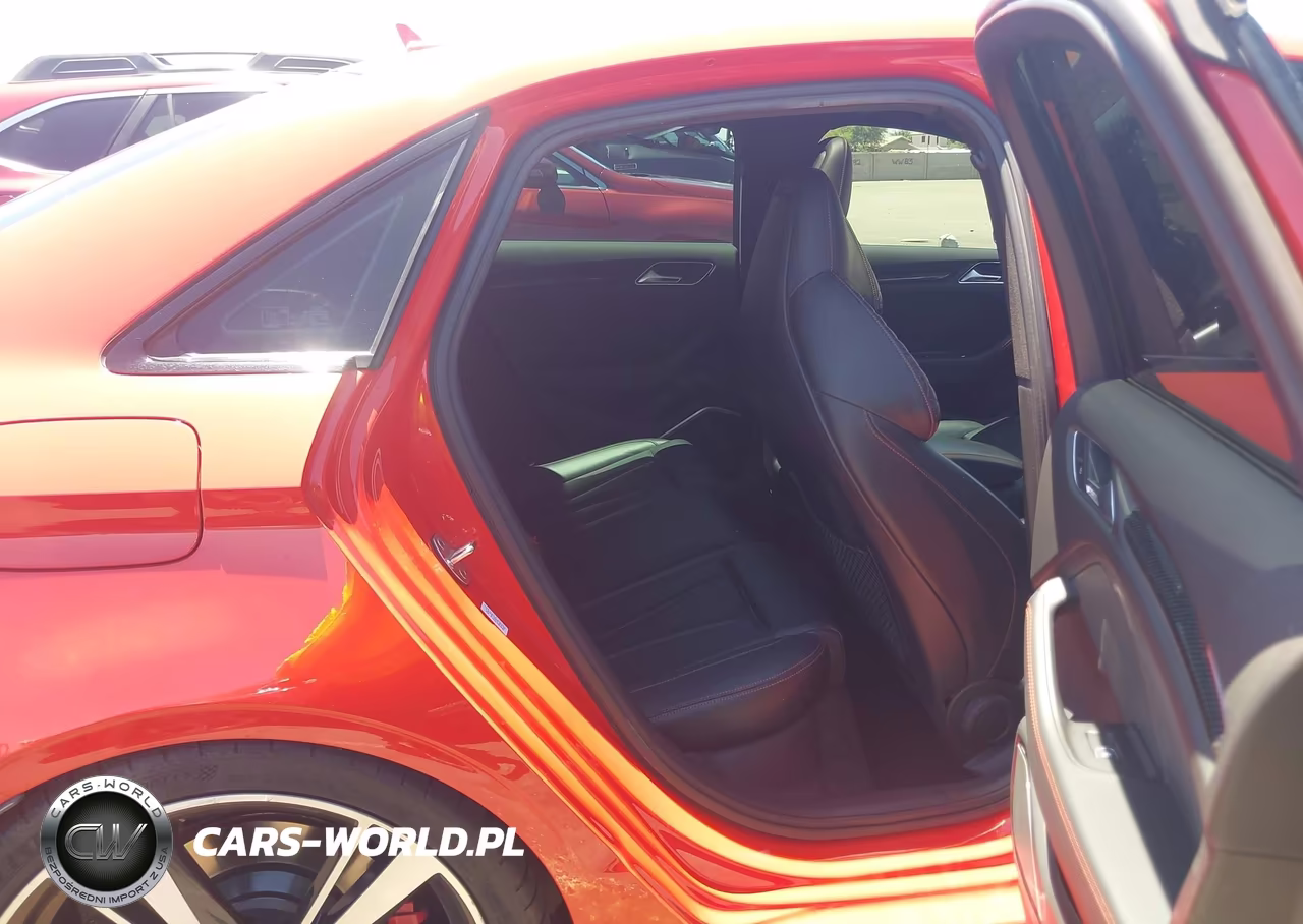 2018 Audi Rs 3 2.5T VIN:WUABWGFF3J1905732 - 8