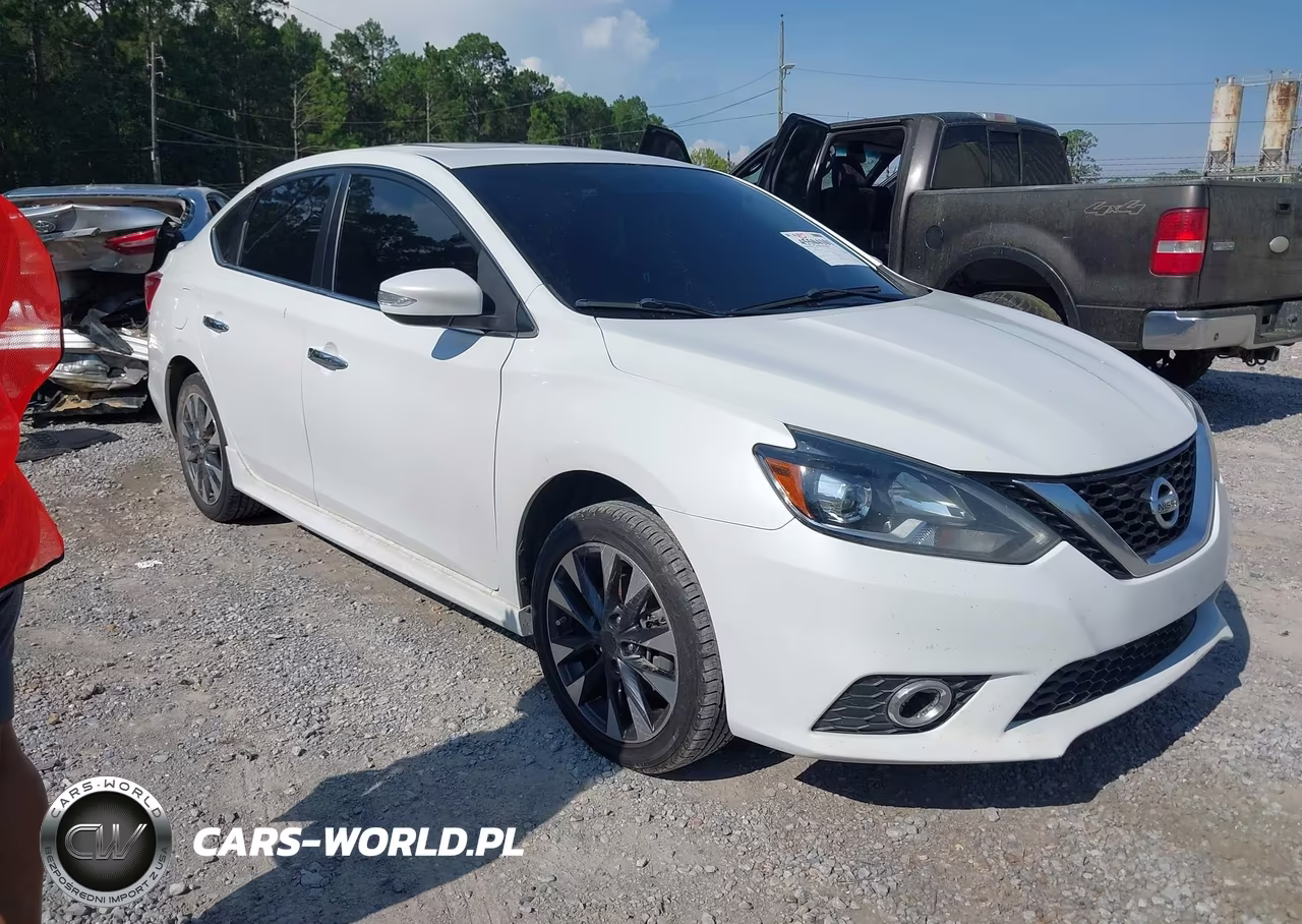 2016 Nissan Sentra Sr – zdjęcie 1 z 12