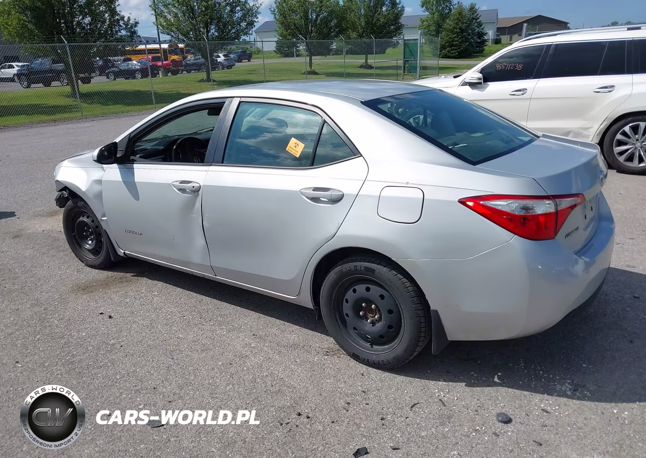 2015 Toyota Corolla Le VIN:2T1BURHE4FC283213 - 3