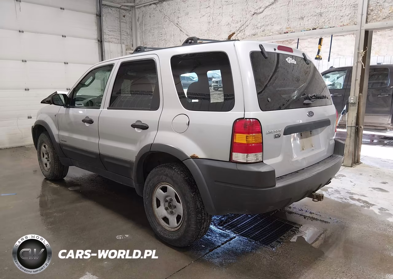 2002 Ford Escape Xlt VIN:1FMCU04142KB05681 - 3