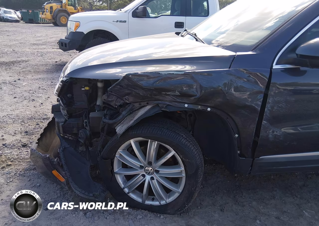 2016 Volkswagen Tiguan Se VIN:WVGAV7AX8GW517415 - 6