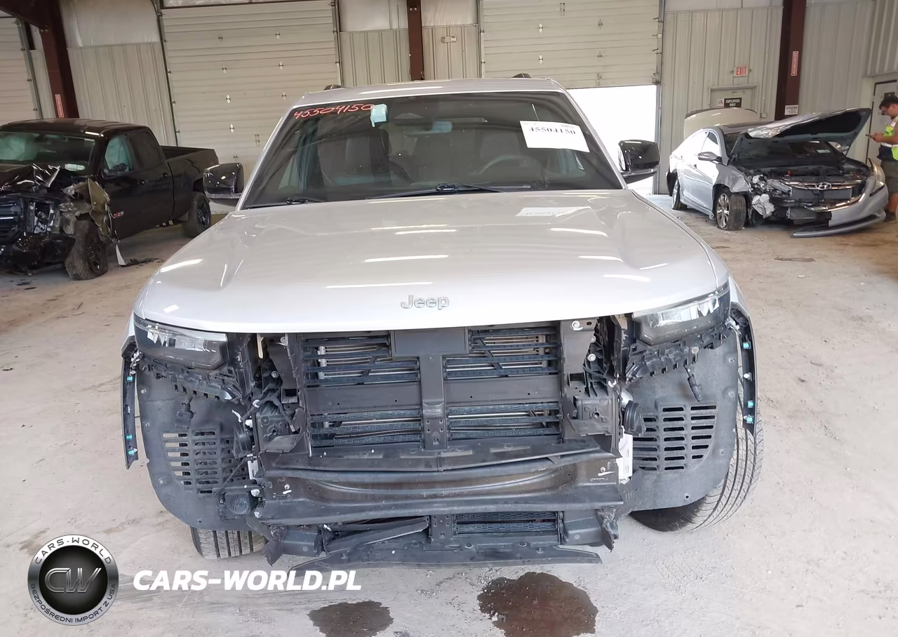 2024 Jeep Grand Cherokee 4Xe VIN:1C4RJYB61RC142602 - 13