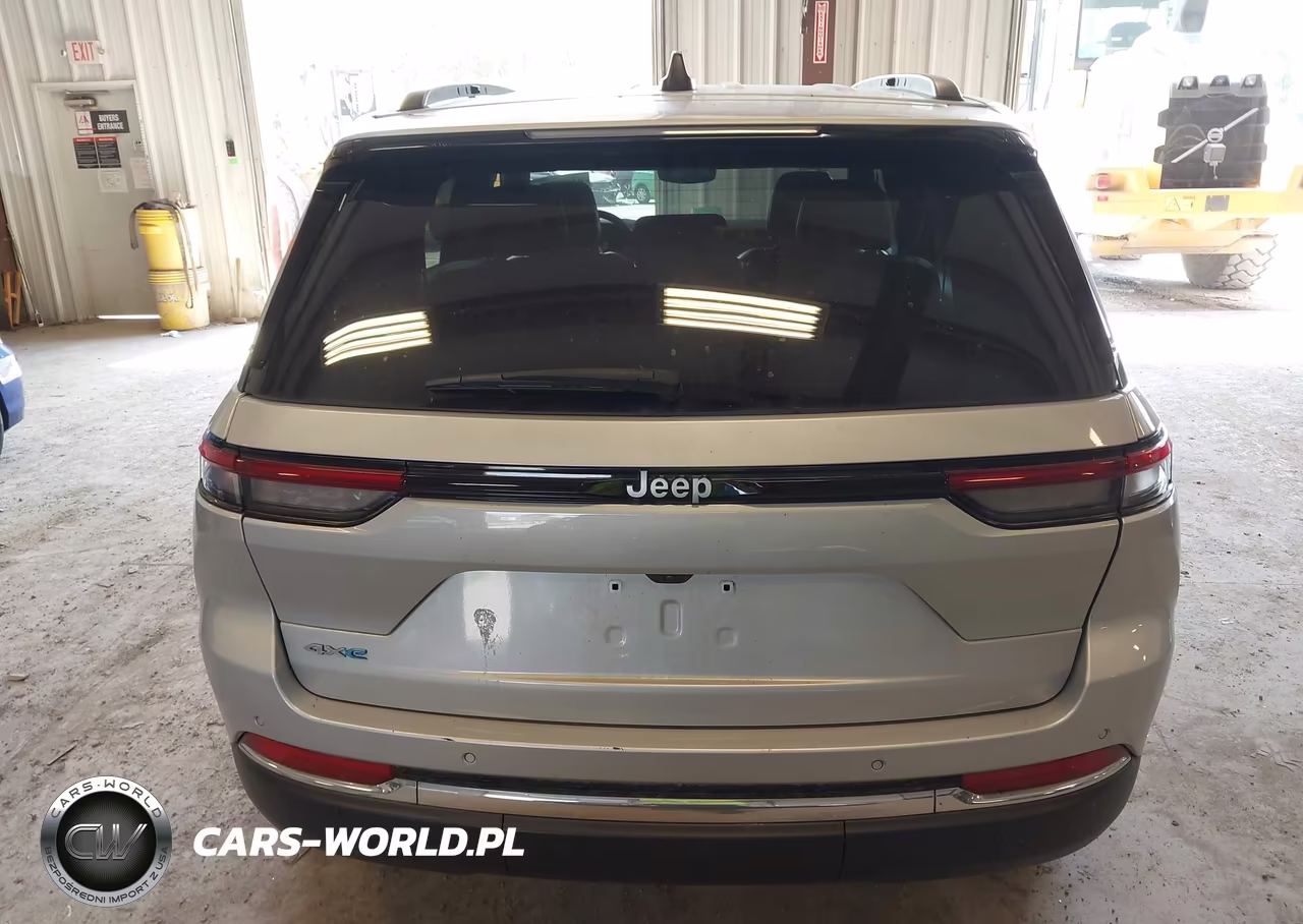 2024 Jeep Grand Cherokee 4Xe VIN:1C4RJYB61RC142602 - 17