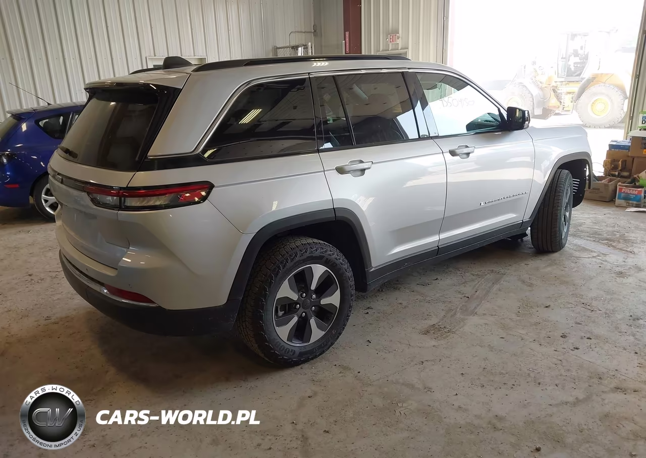 2024 Jeep Grand Cherokee 4Xe VIN:1C4RJYB61RC142602 - 4