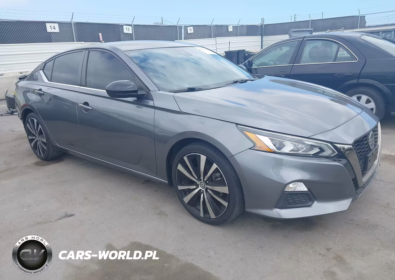 2022 Nissan Altima Sr Fwd – zdjęcie 1 z 17