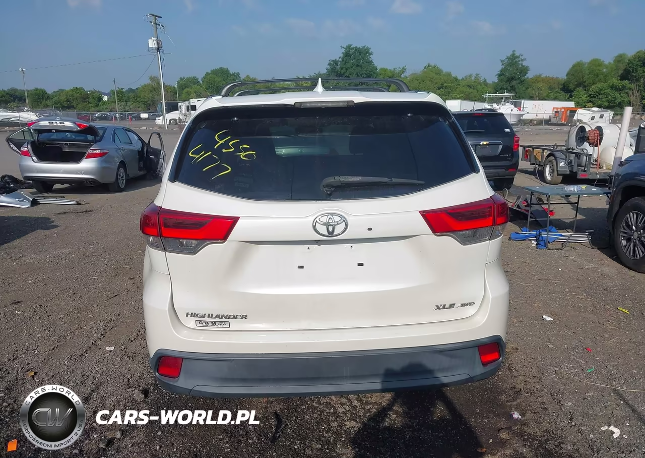 2017 Toyota Highlander Xle VIN:5TDJZRFH9HS364714 - 16