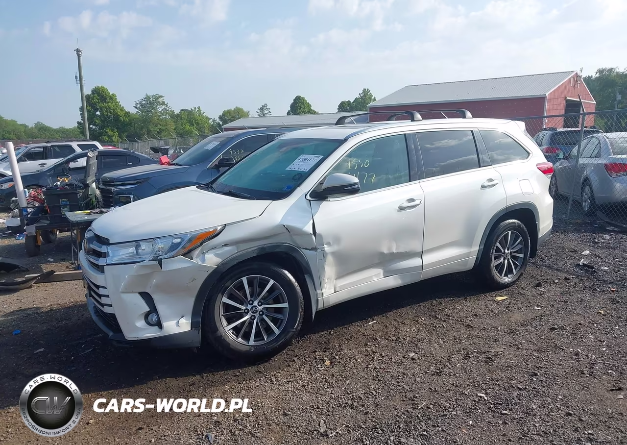 2017 Toyota Highlander Xle VIN:5TDJZRFH9HS364714 - 6