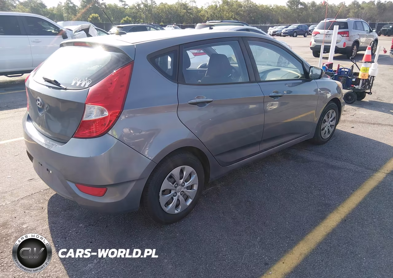 2016 Hyundai Accent Se VIN:KMHCT5AE8GU270149 - 4