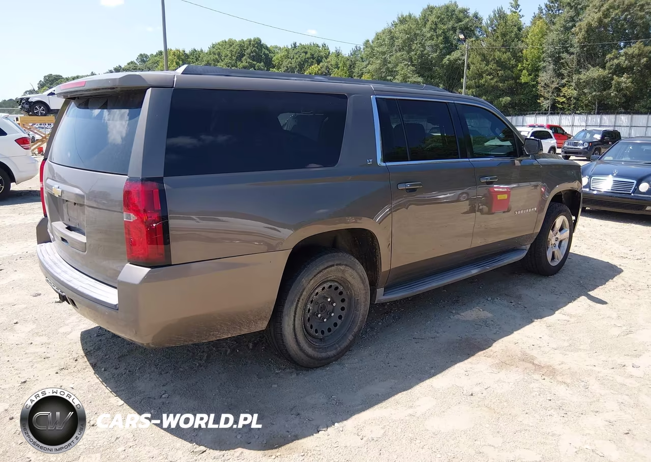 2016 Chevrolet Suburban Lt VIN:1GNSCHKC0GR125499 - 4
