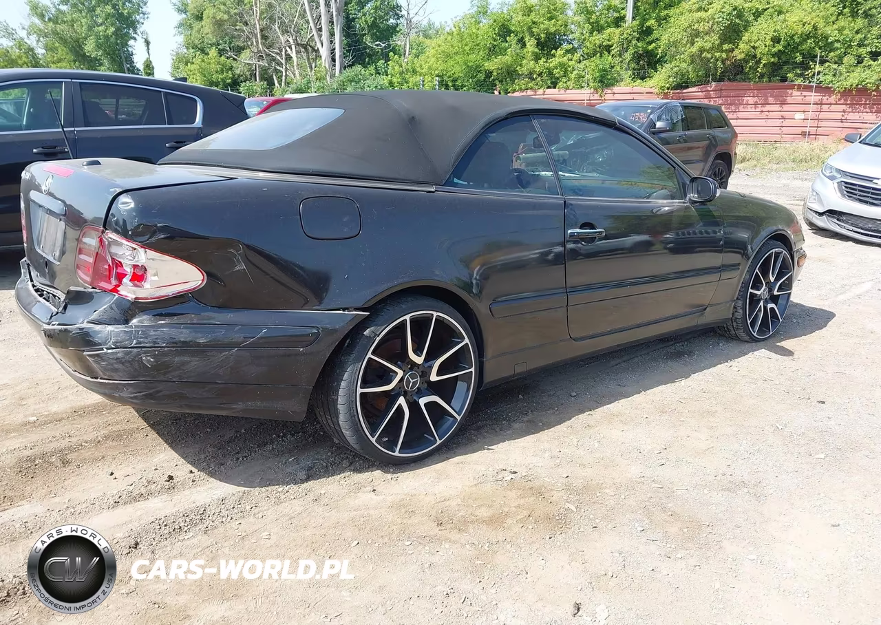 2003 Mercedes-Benz Clk 320 VIN:WDBLK65G73T144193 - 4