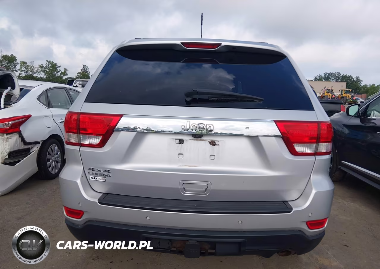 2011 Jeep Grand Cherokee Laredo VIN:1J4RR4GG7BC738784 - 16