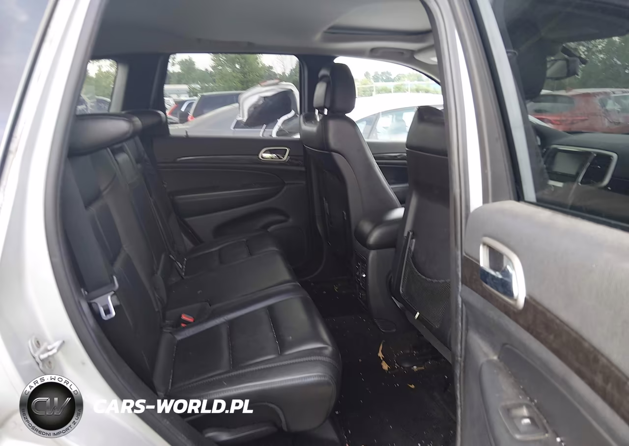 2011 Jeep Grand Cherokee Laredo VIN:1J4RR4GG7BC738784 - 8