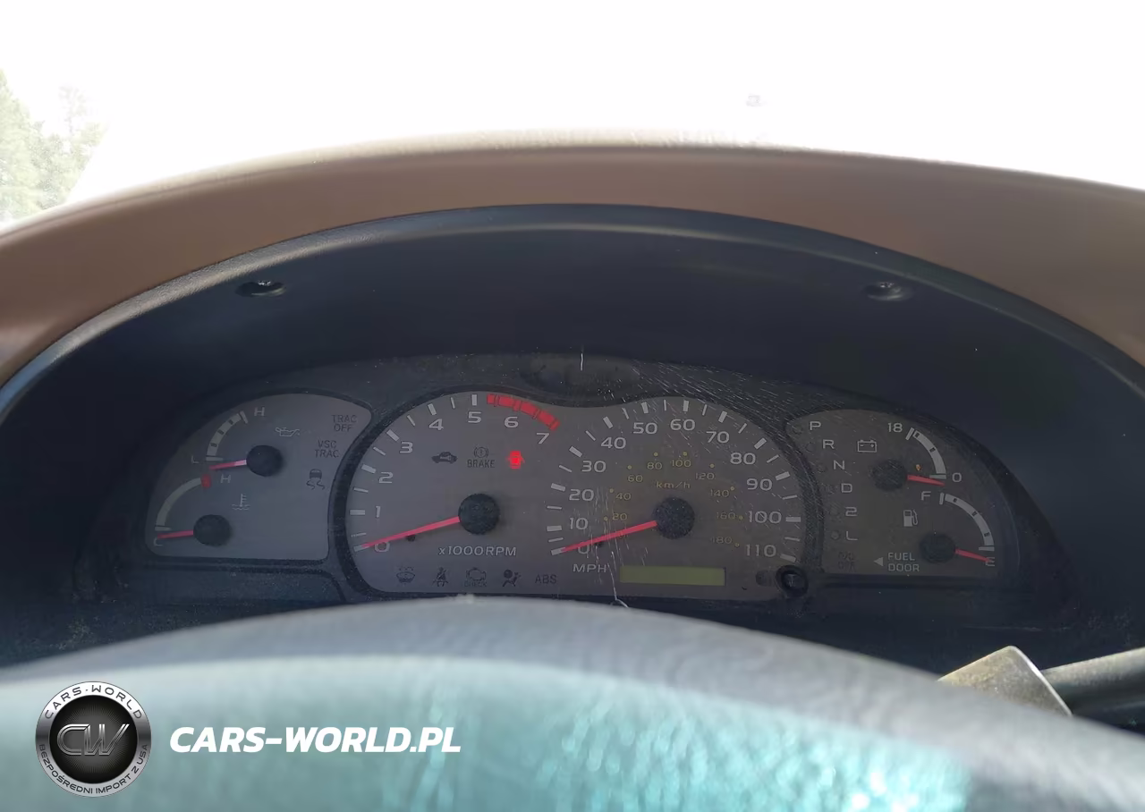 2002 Toyota Sequoia Limited V8 VIN:5TDBT48A32S087929 - 7