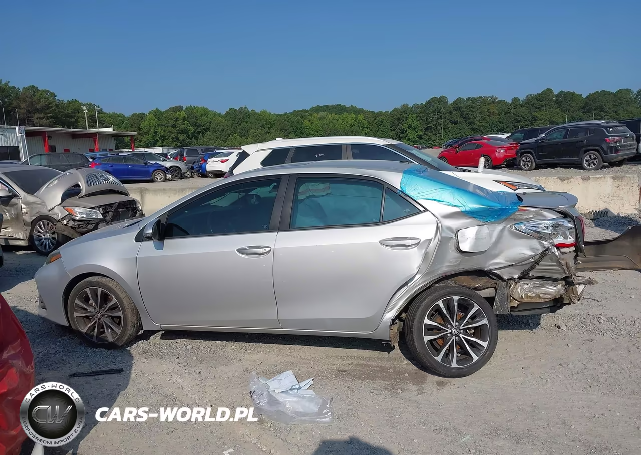 2018 Toyota Corolla Se VIN:5YFBURHE8JP751923 - 14
