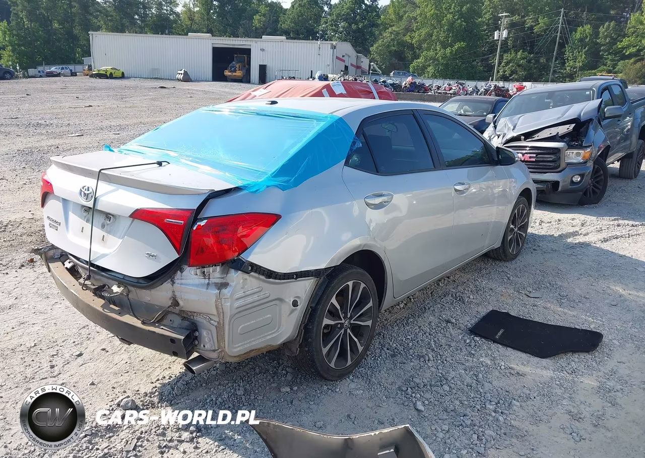 2018 Toyota Corolla Se VIN:5YFBURHE8JP751923 - 4