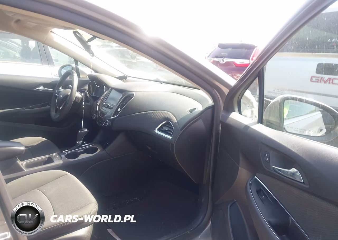 2017 Chevrolet Cruze Lt Auto VIN:1G1BE5SM5H7179445 - 5