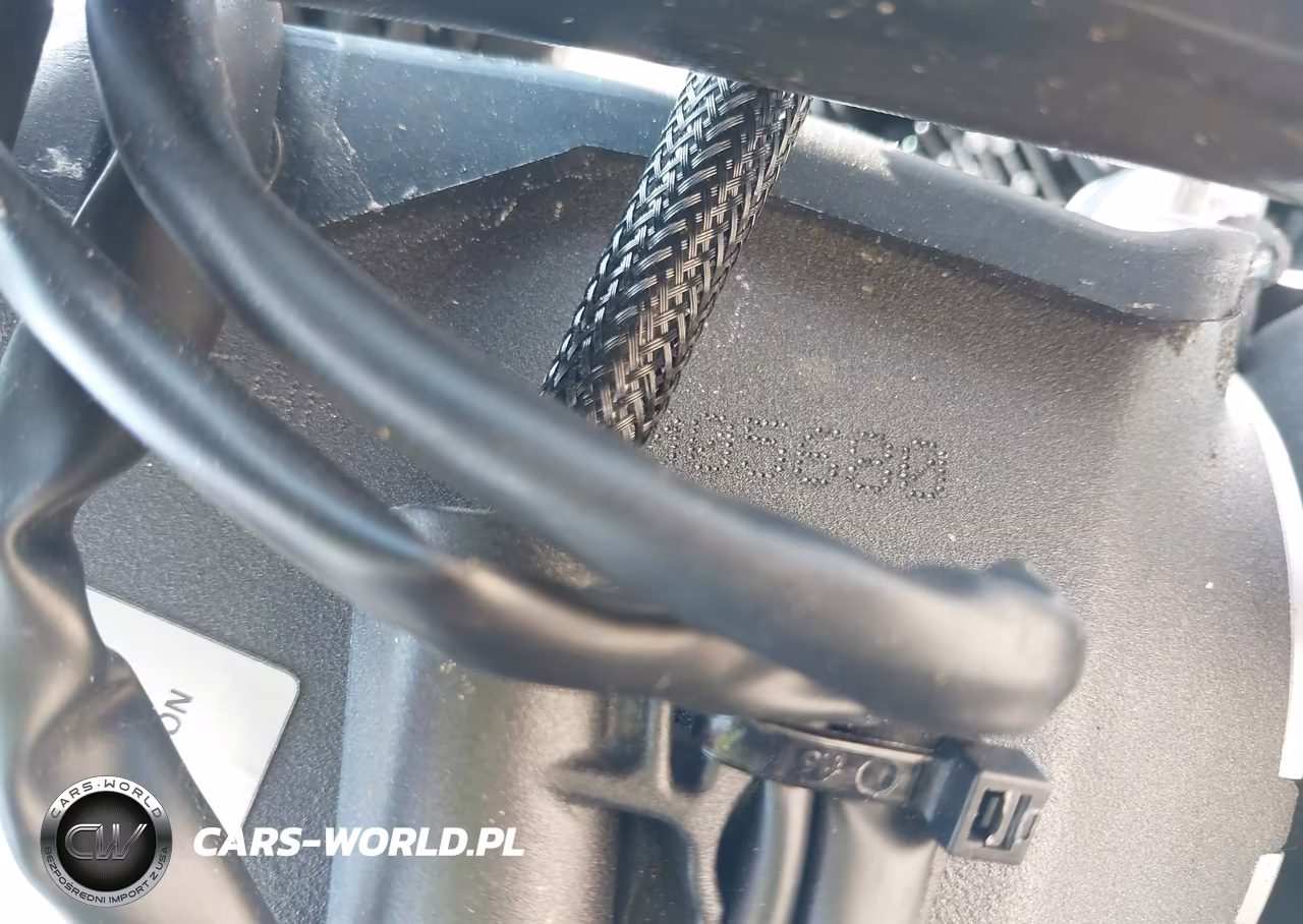 2023 Ducati Streetfighter V2 VIN:ZDMFAKYW7PB005680 - 10