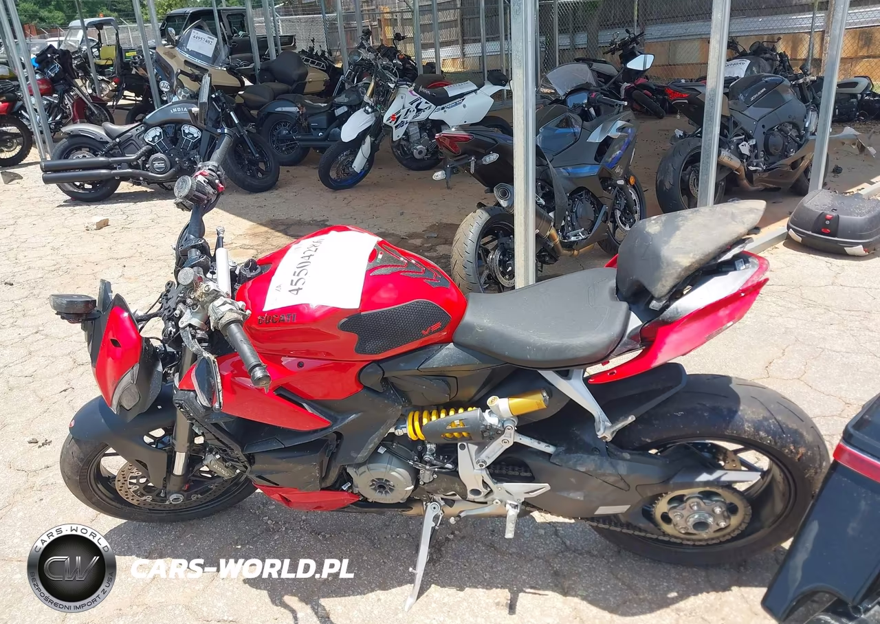 2023 Ducati Streetfighter V2 VIN:ZDMFAKYW7PB005680 - 13