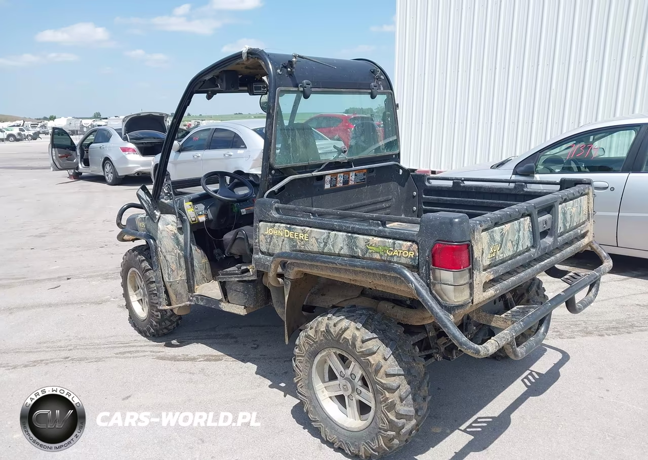 2011 John Deere 812Cc VIN:1M0825GSJAM013202 - 3
