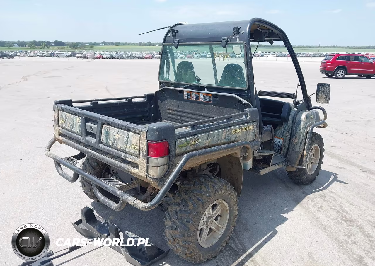2011 John Deere 812Cc VIN:1M0825GSJAM013202 - 4
