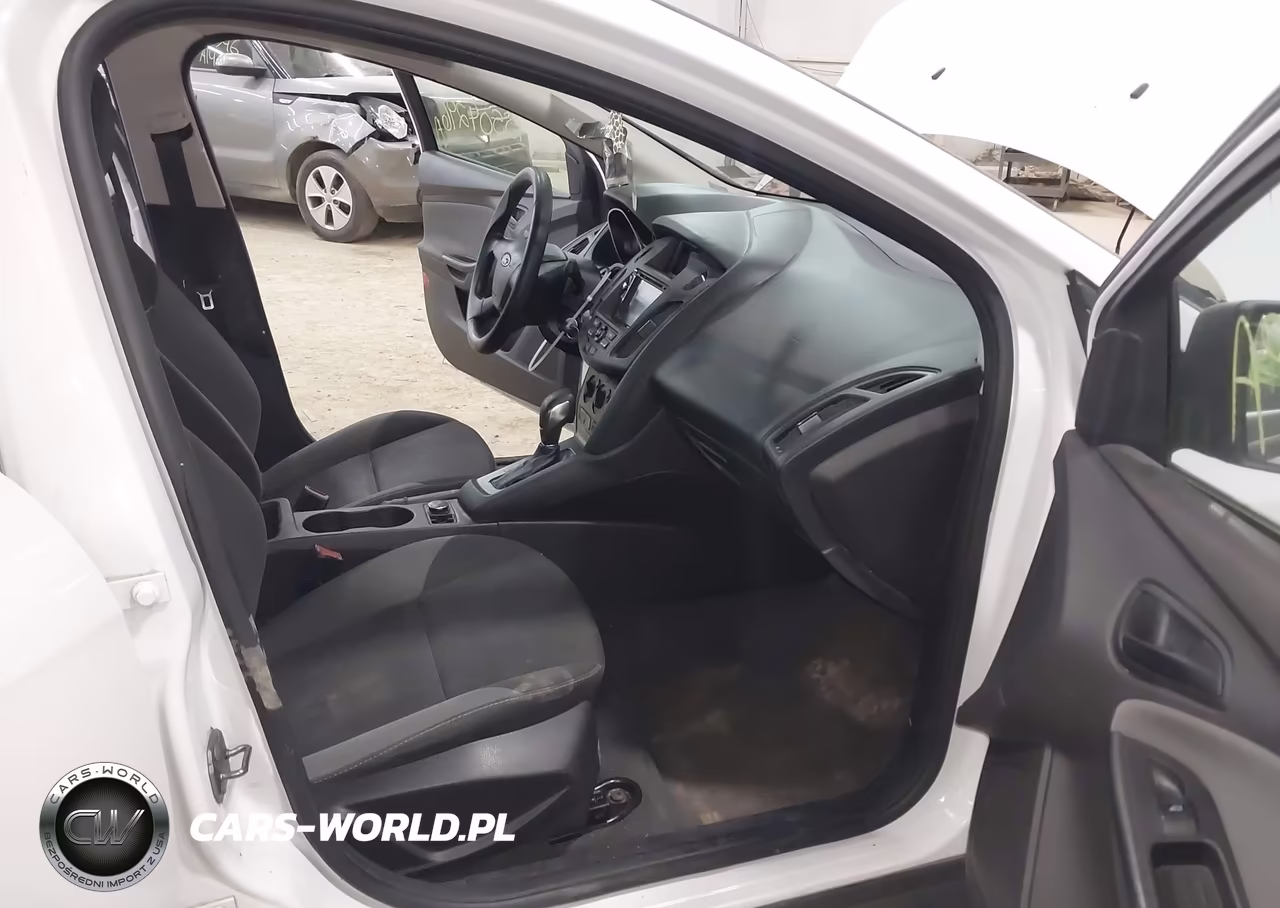 2013 Ford Focus S VIN:1FADP3E27DL275819 - 5