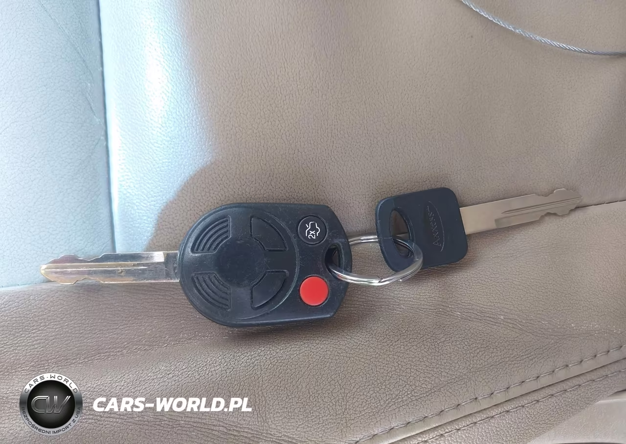 2010 Ford Escape Limited VIN:1FMCU9EGXAKB10566 - 11