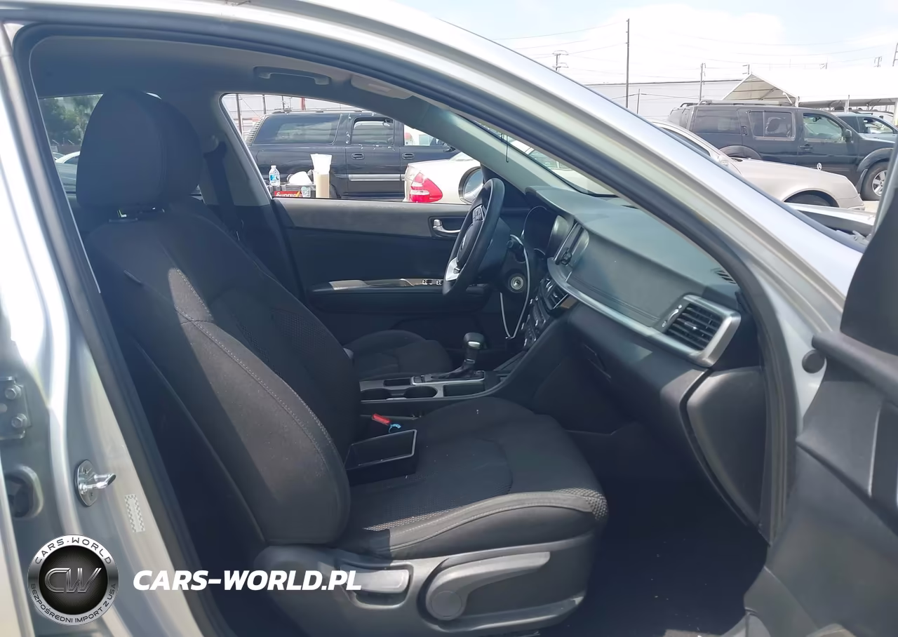 2019 Kia Optima Lx VIN:5XXGT4L30KG374757 - 5