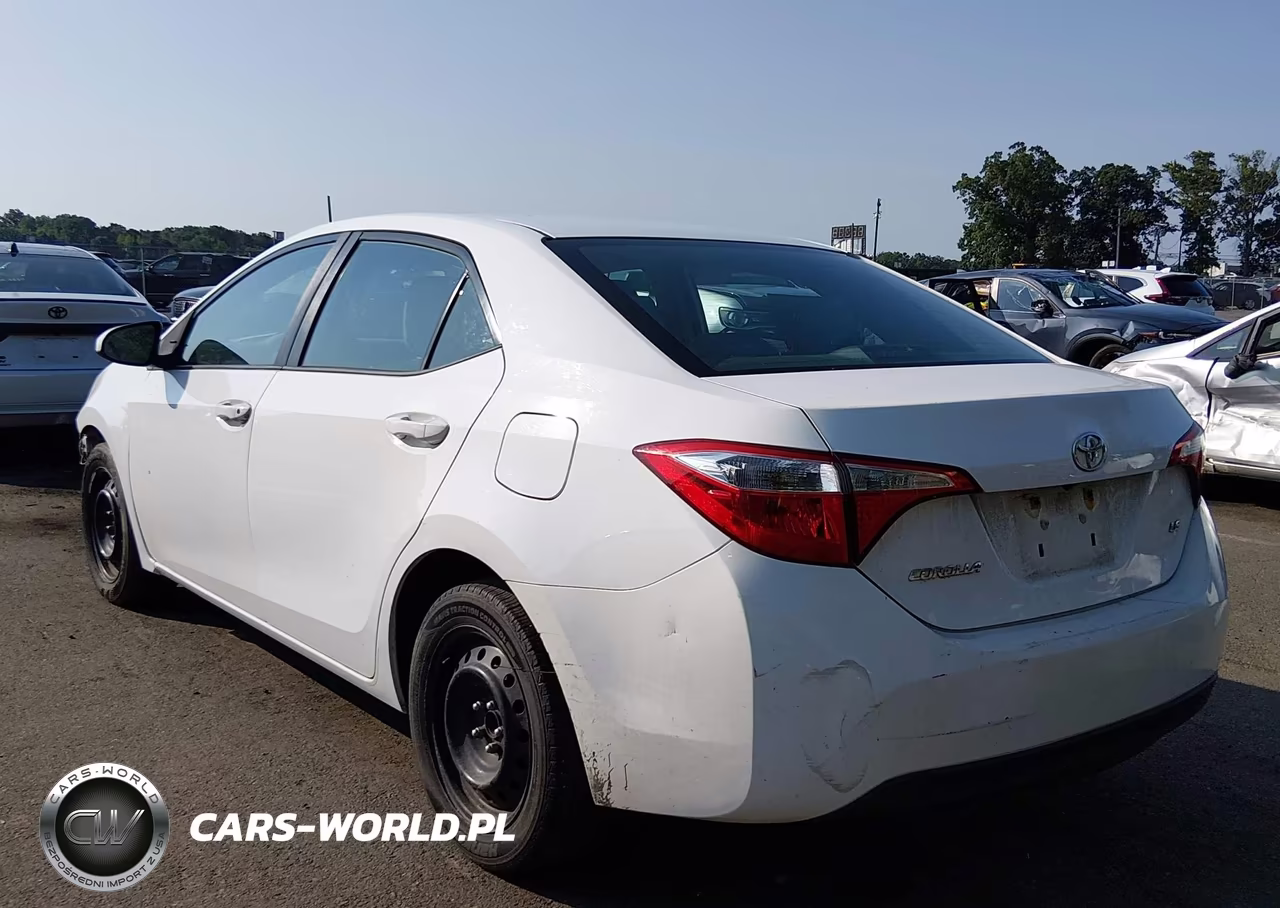 2016 Toyota Corolla Le VIN:2T1BURHE7GC705377 - 3