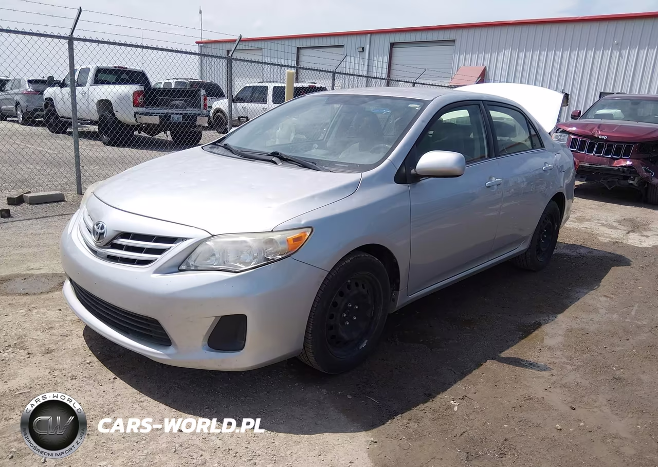 2013 Toyota Corolla Le VIN:JTDBU4EE5DJ120711 - 2