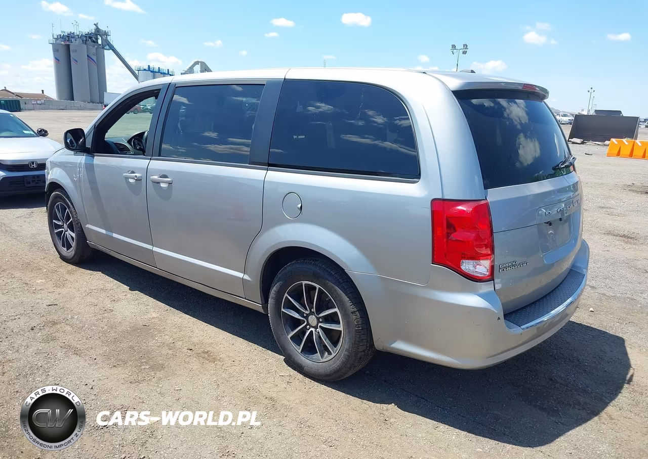 2019 Dodge Grand Caravan Gt VIN:2C4RDGEG1KR534384 - 3