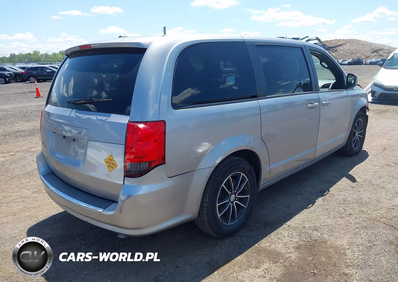 2019 Dodge Grand Caravan Gt VIN:2C4RDGEG1KR534384 - 4