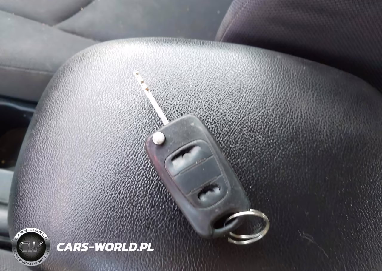2011 Kia Soul + VIN:KNDJT2A22B7236666 - 11