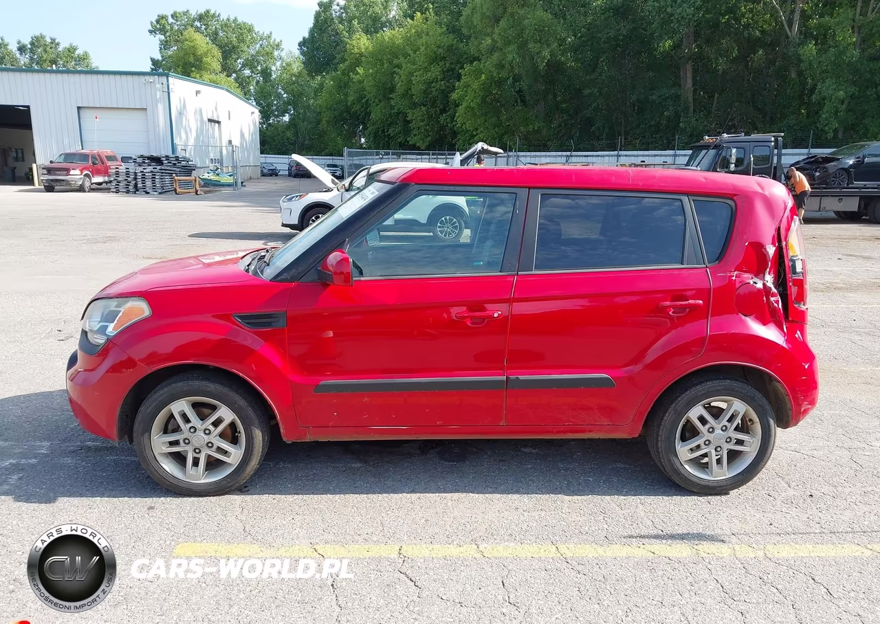 2011 Kia Soul + VIN:KNDJT2A22B7236666 - 14
