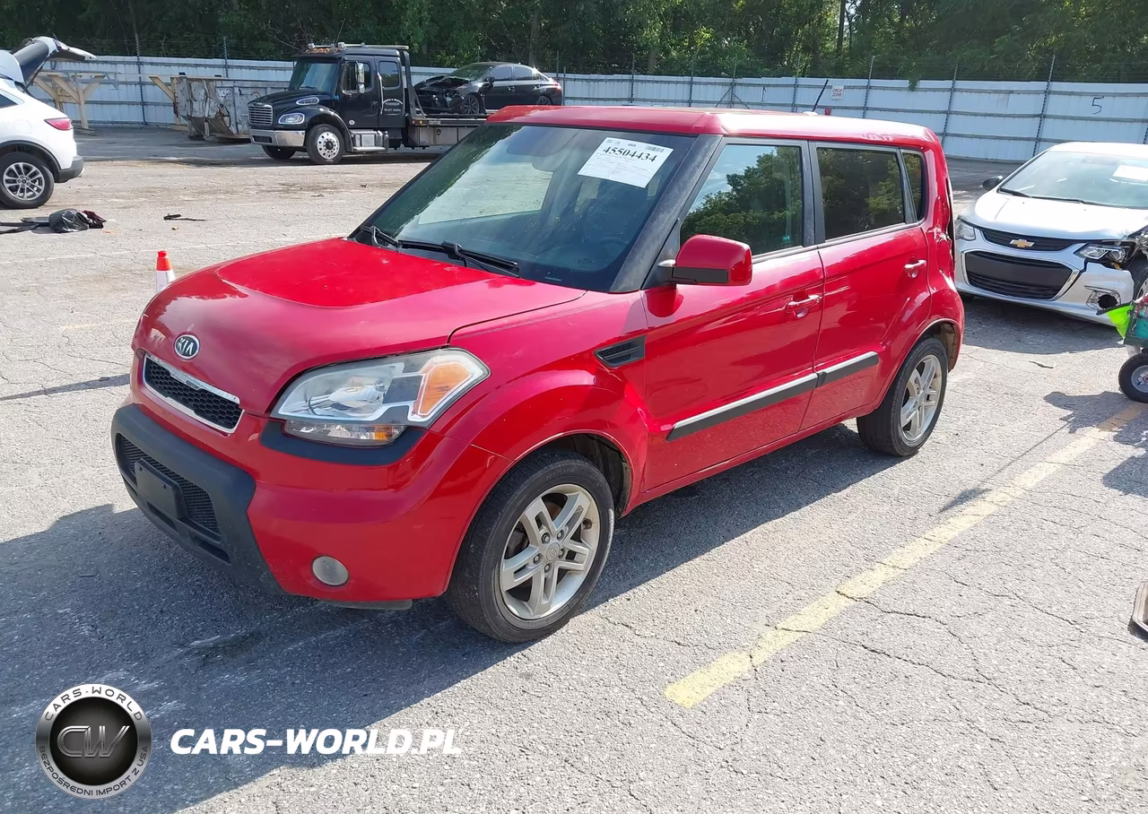 2011 Kia Soul + VIN:KNDJT2A22B7236666 - 2