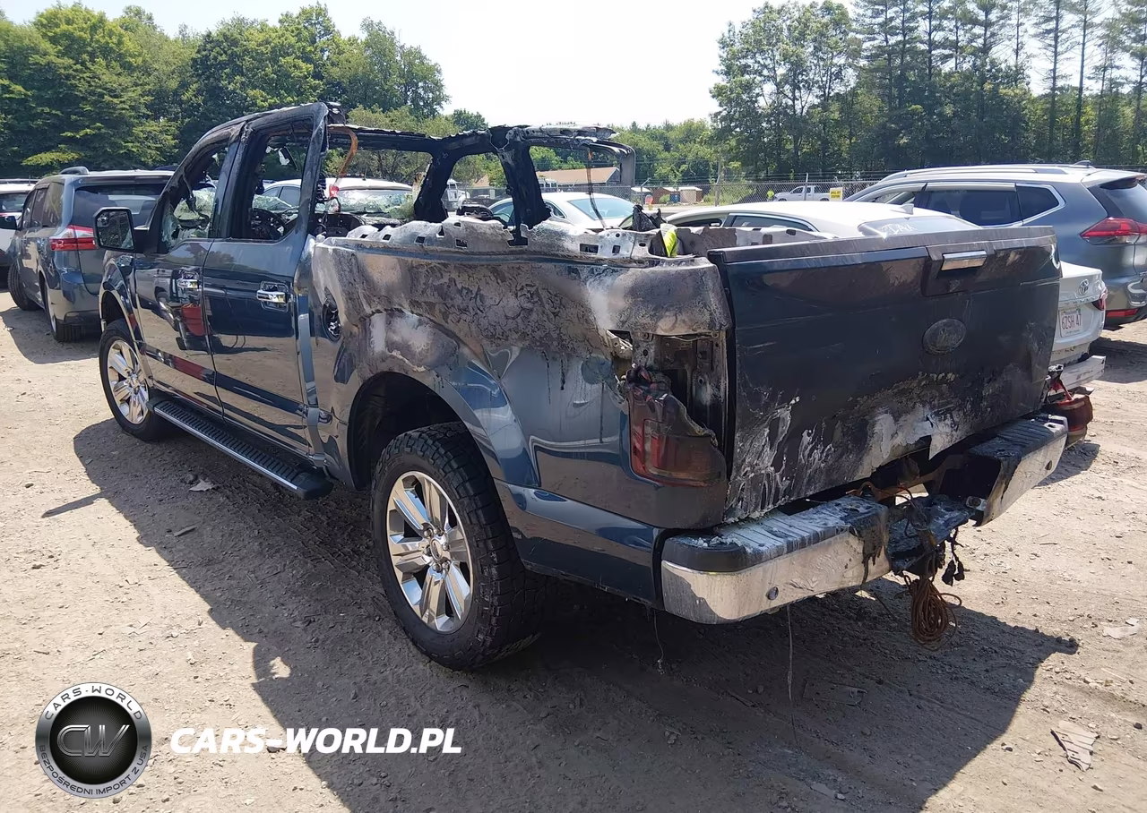 2019 Ford F-150 Xlt VIN:1FTEW1E53KFD24672 - 3