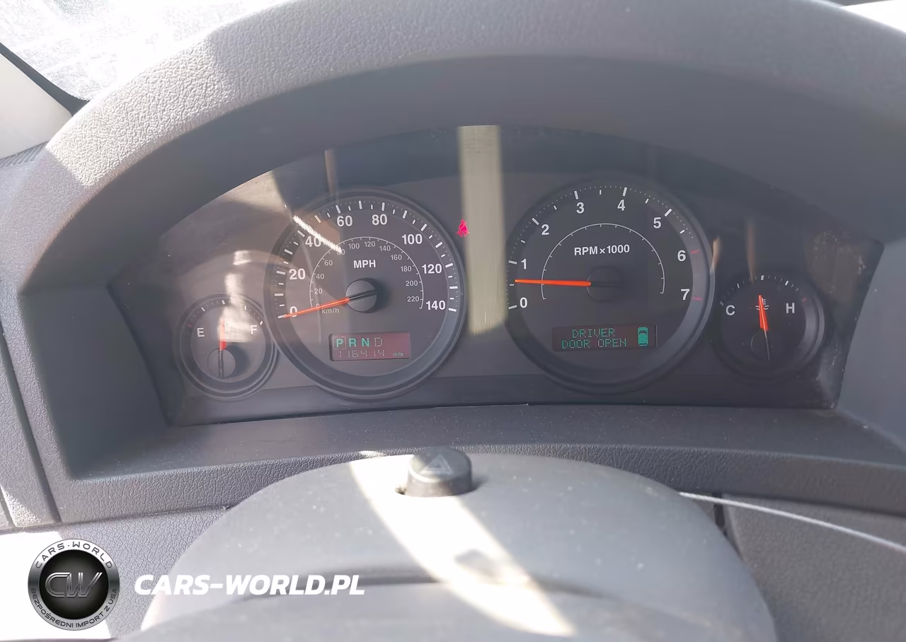 2005 Jeep Grand Cherokee Laredo VIN:1J4GS48K65C568520 - 7