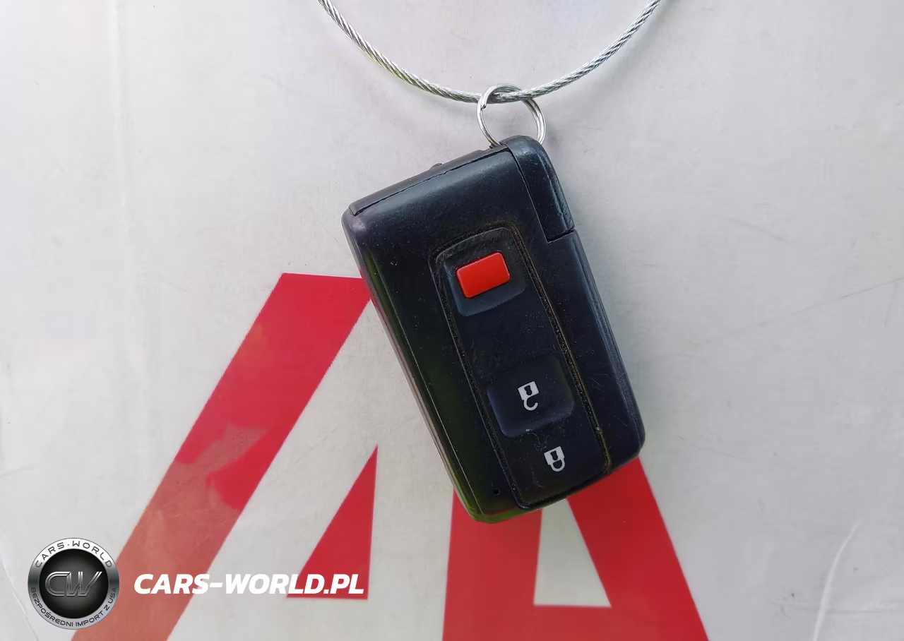 2007 Toyota Prius VIN:JTDKB20U073230082 - 11