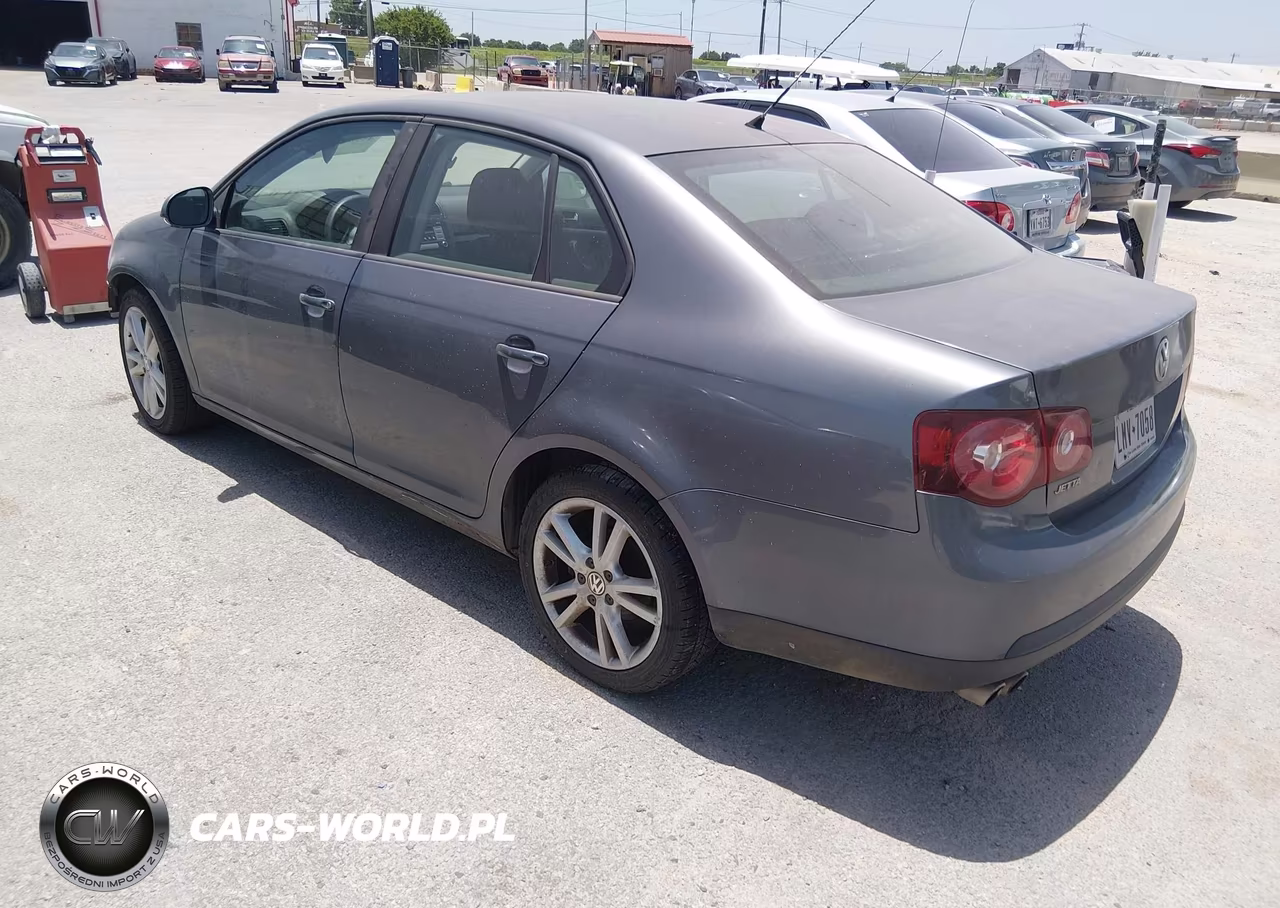2010 Volkswagen Jetta S VIN:3VWJX7AJ3AM022120 - 3