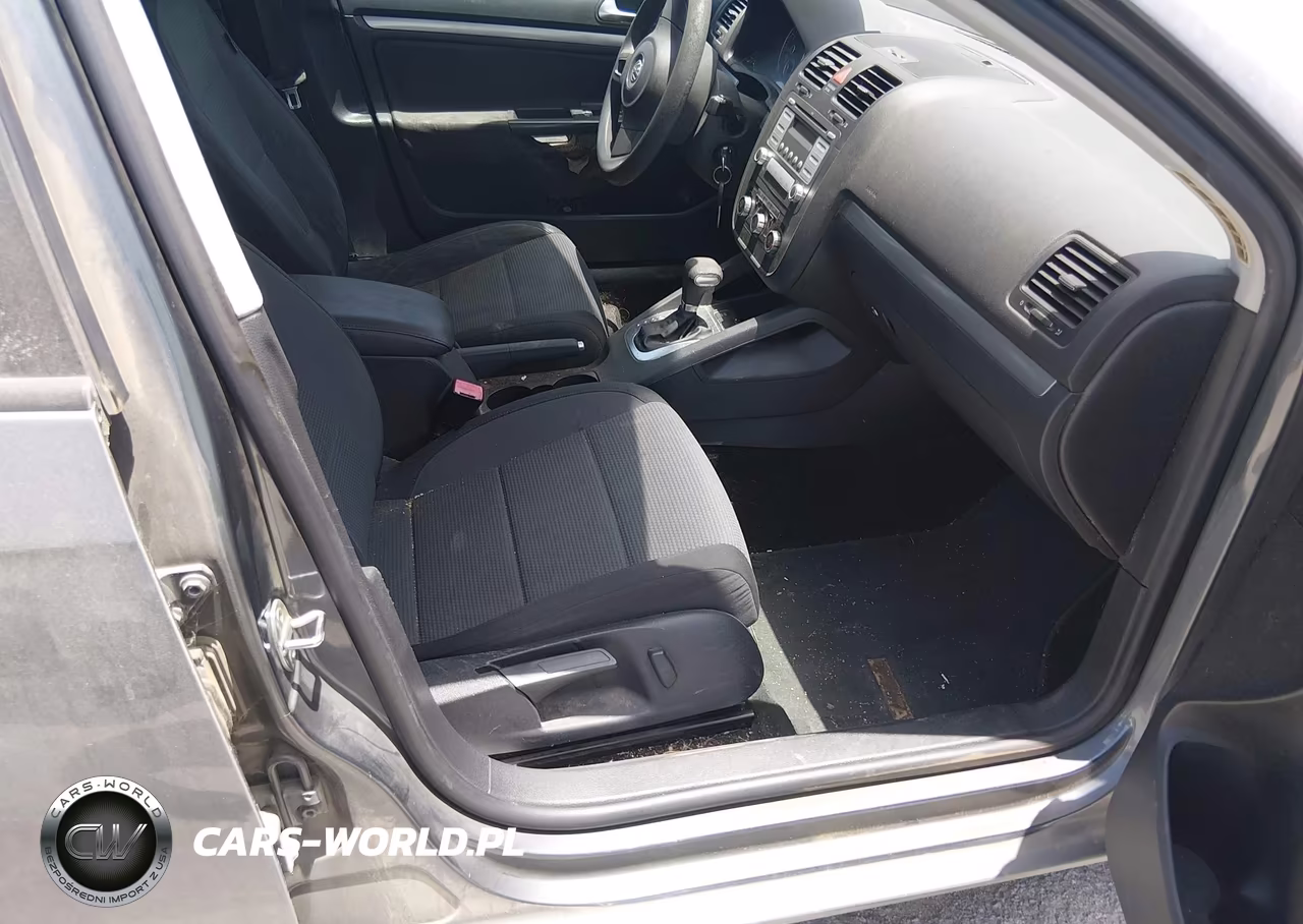 2010 Volkswagen Jetta S VIN:3VWJX7AJ3AM022120 - 5