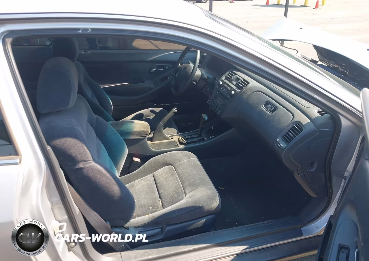 2000 Honda Accord 2.3 Lx VIN:1HGCG3260YA032983 - 5