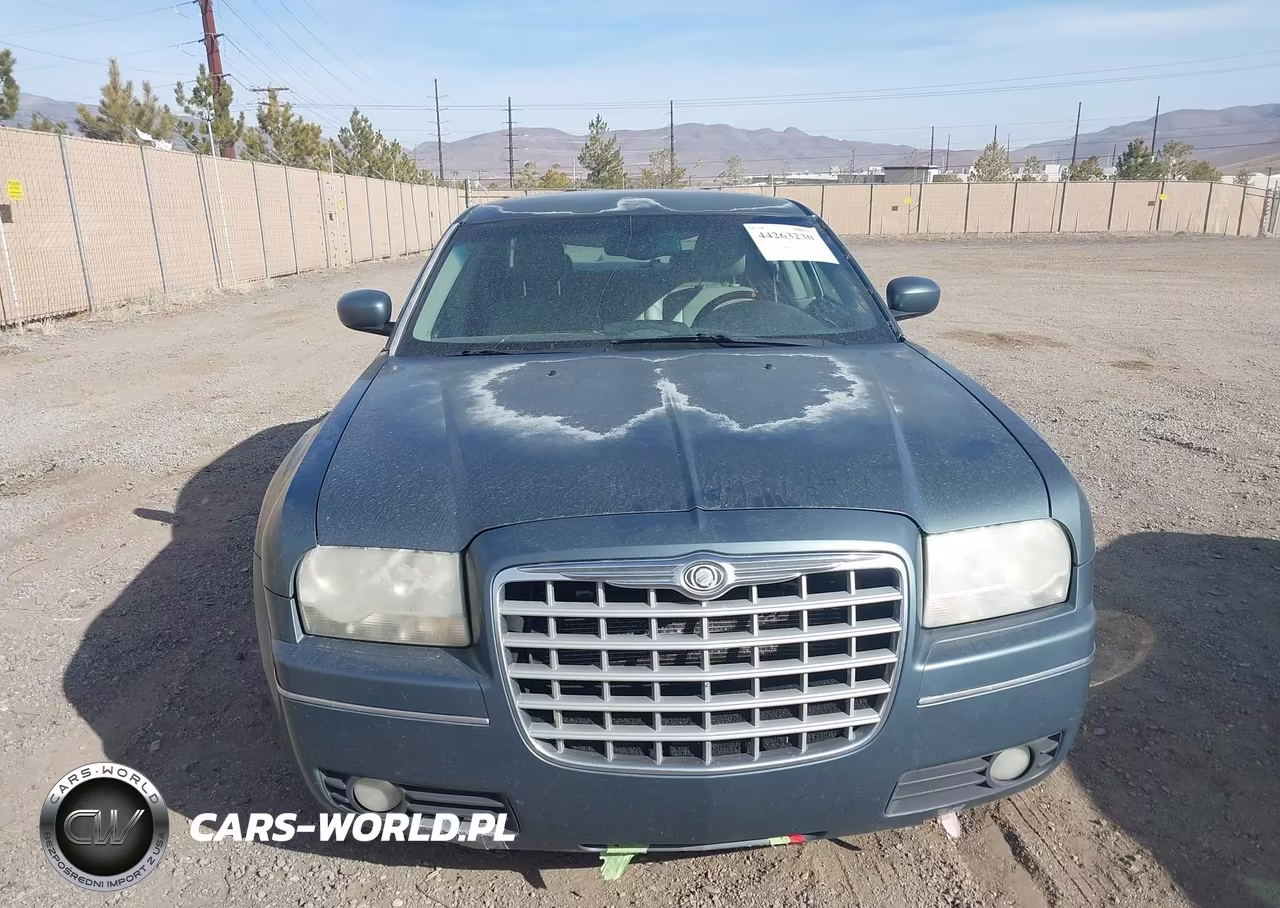 2005 Chrysler 300 Touring VIN:2C3AA53G35H665280 - 6