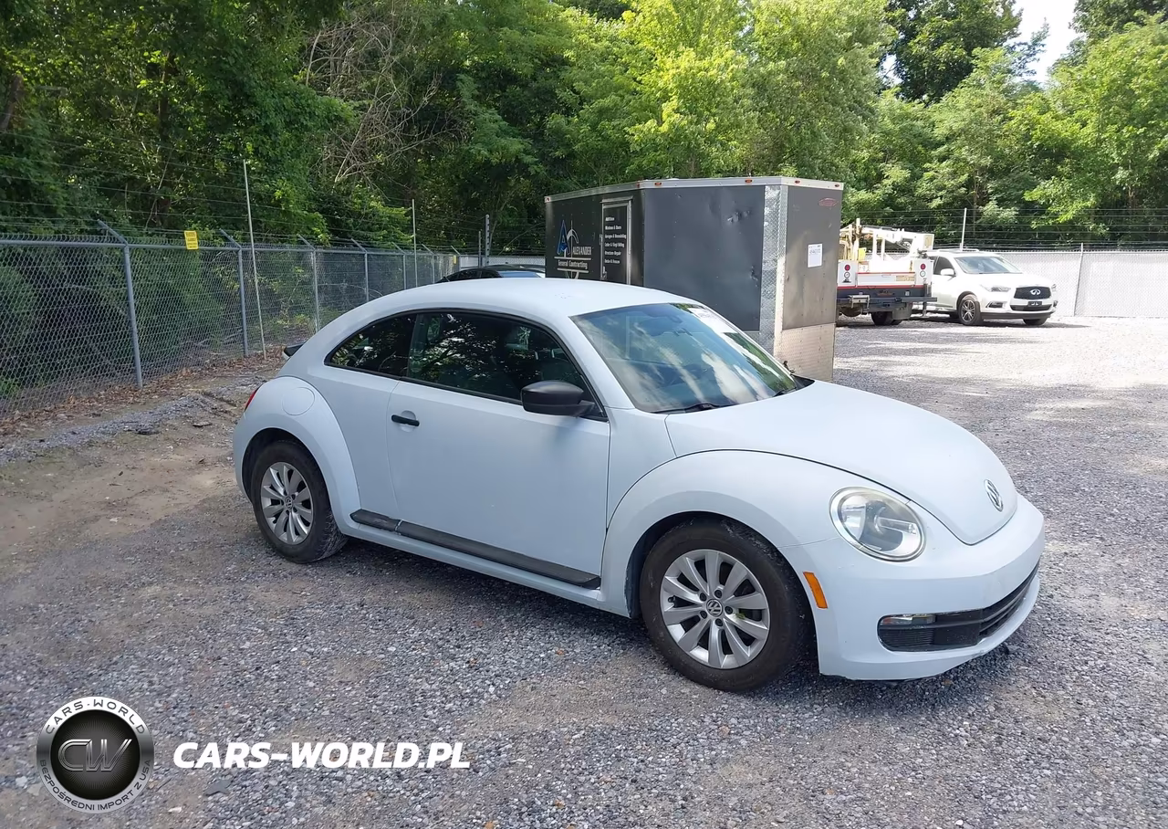 2016 Volkswagen Beetle 1.8T S – zdjęcie 1 z 19