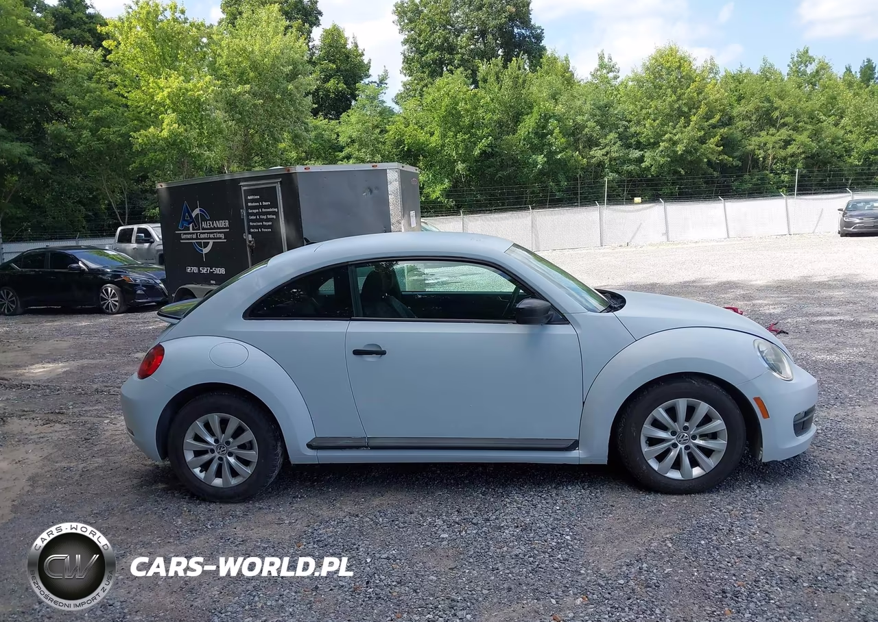 2016 Volkswagen Beetle 1.8T S VIN:3VWF17AT6GM606335 - 13